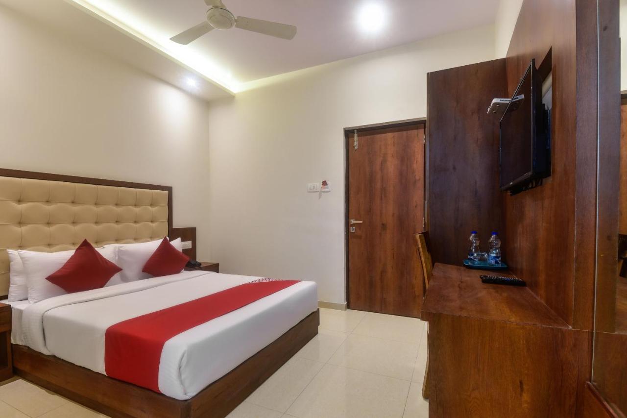 โอโย 48017 ศุภม เรซิเดนซี Hotel Bhiwandi ภายนอก รูปภาพ